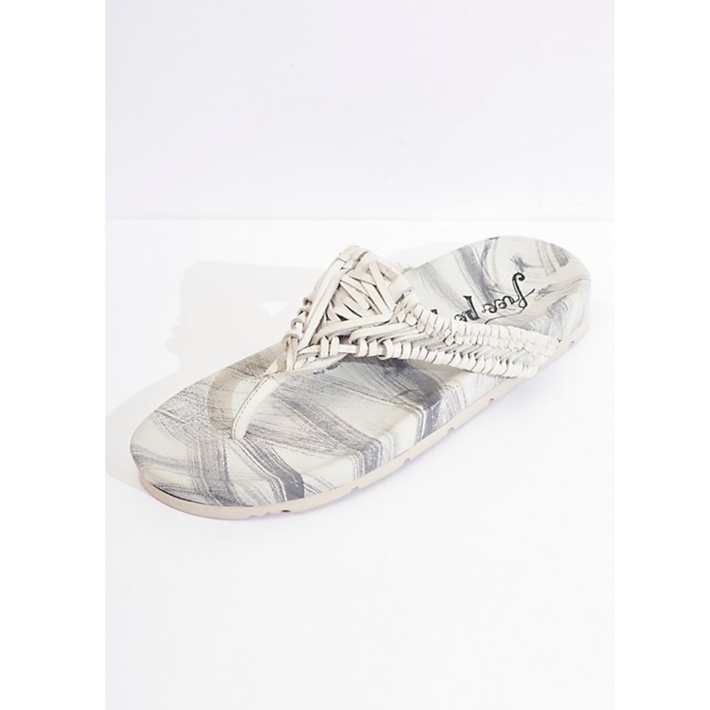 FREE PEOPLE Ivy Flip Flop
